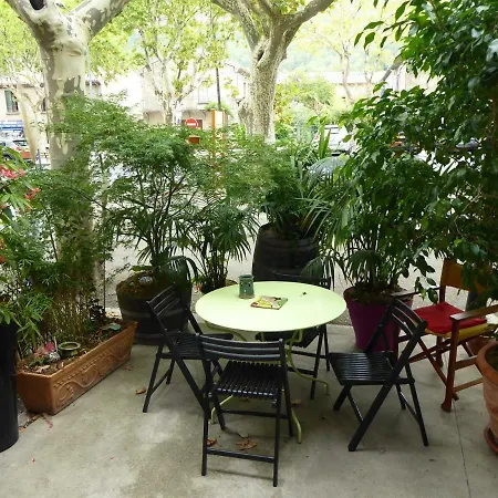 شقة T2 Avec Terrasse *
